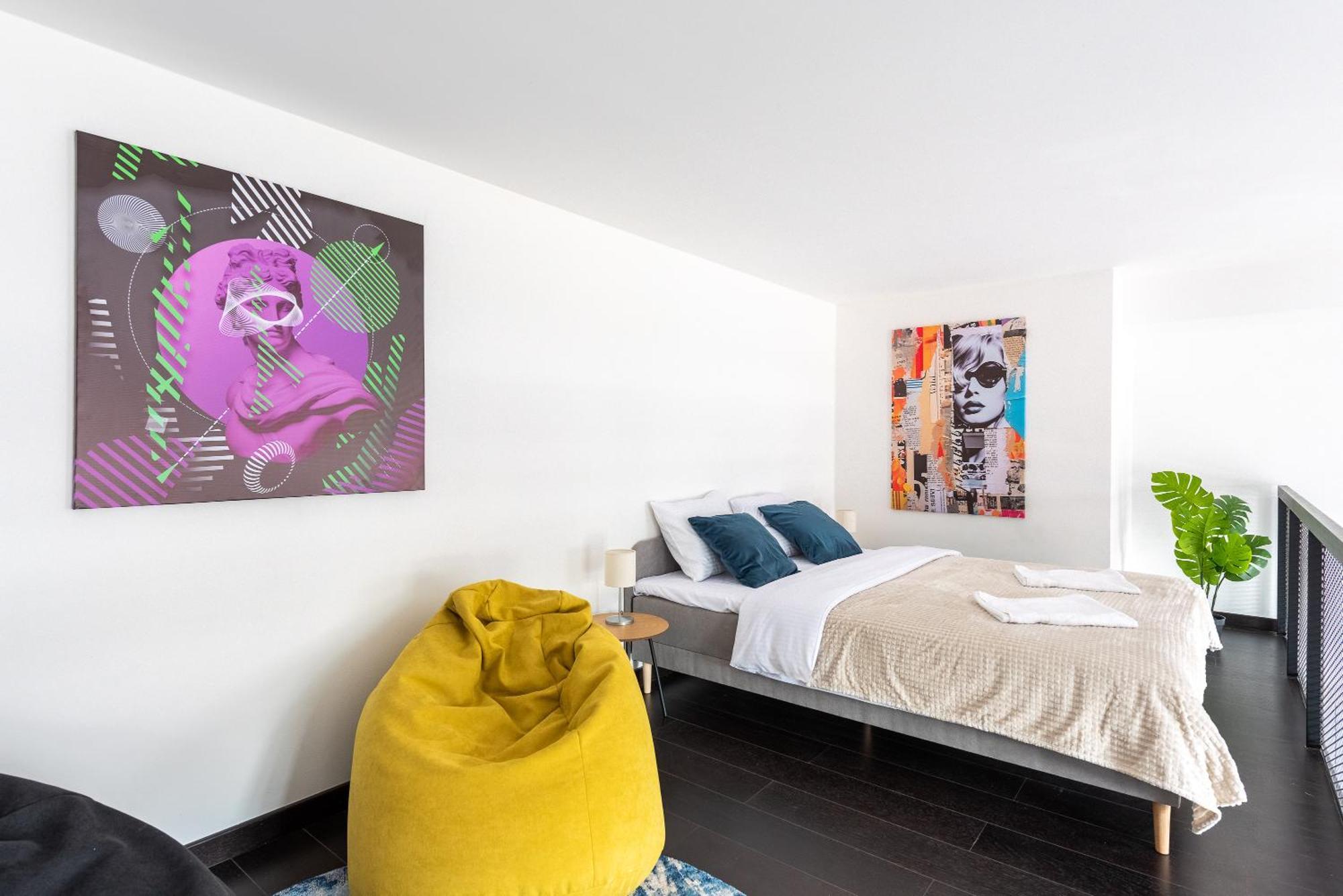 Apartments With Large Balcony, Parking Prag Exteriör bild
