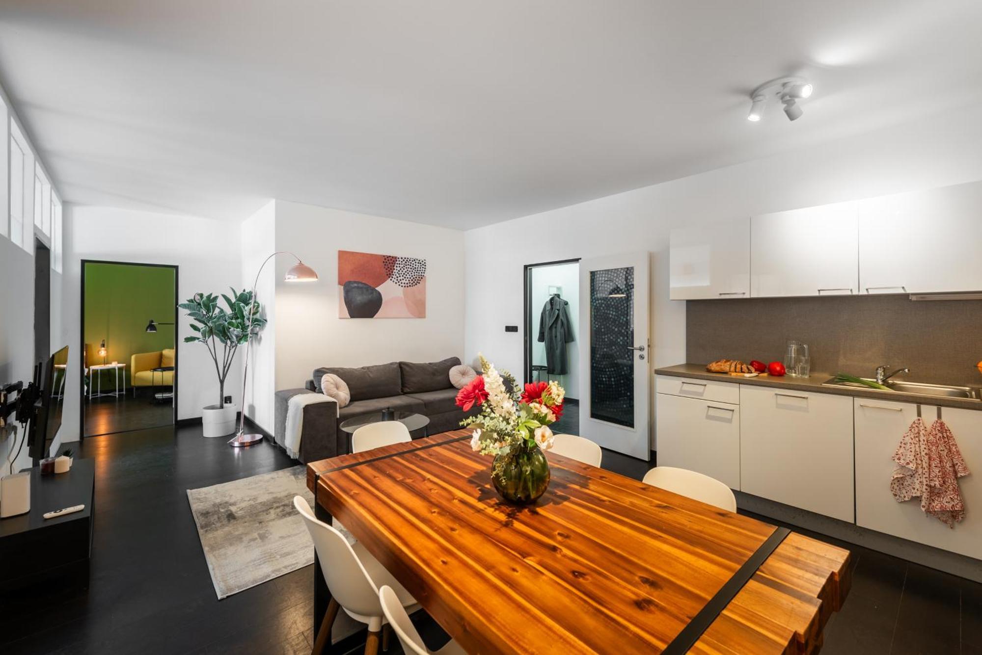 Apartments With Large Balcony, Parking Prag Exteriör bild